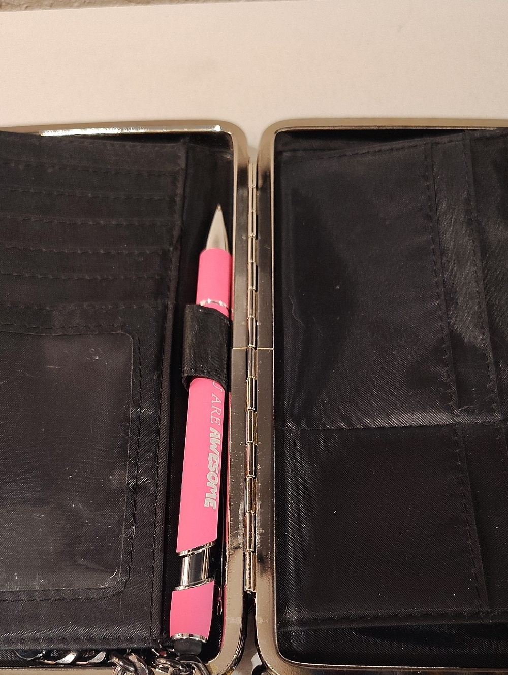 Wallet Converted Multi-pocket W/ Chain Strap -removable - Picture 9 of 9